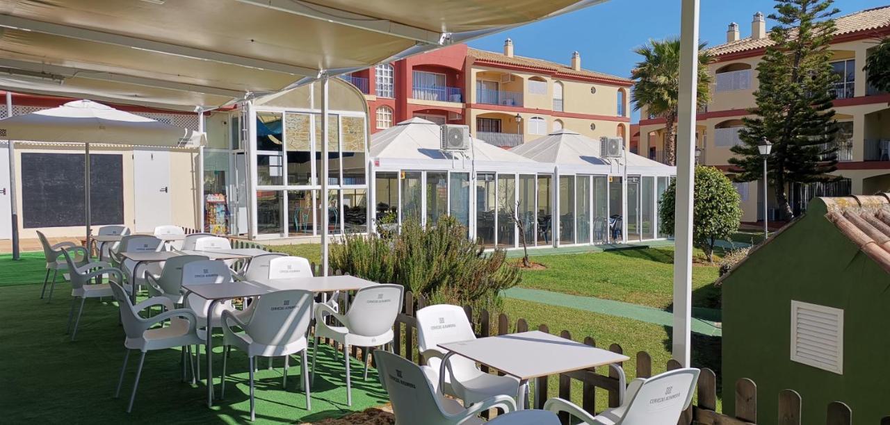 Apartamentos Esteasur Islantilla Kültér fotó